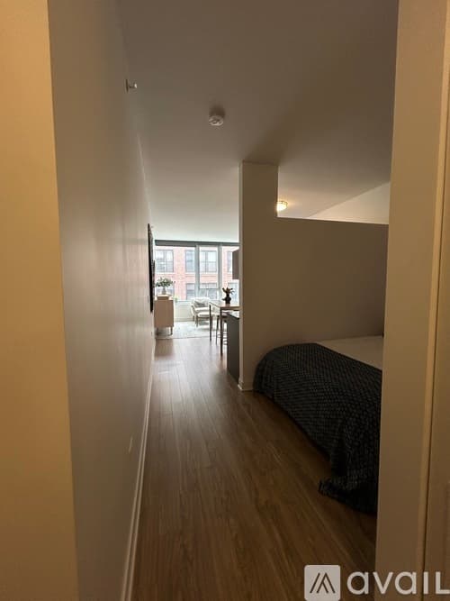 Chicago House: 720 S Wells St