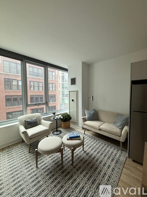 Chicago House: 720 S Wells St