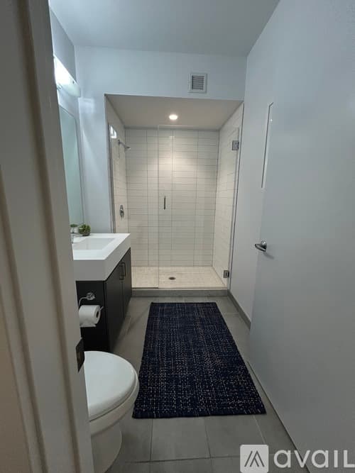 Chicago House: 720 S Wells St
