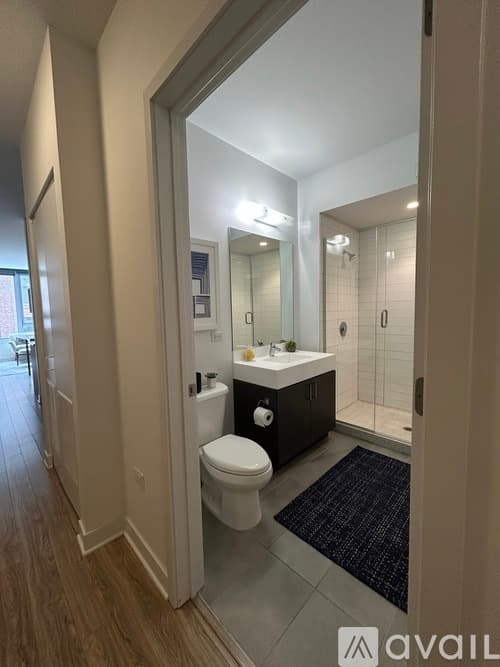 Chicago House: 720 S Wells St