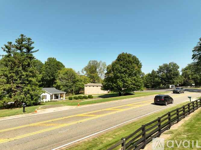 Canton House: 4299 E Cherokee Dr