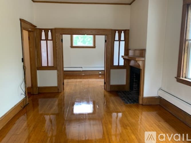 Amherst Apartment: 46 Main St