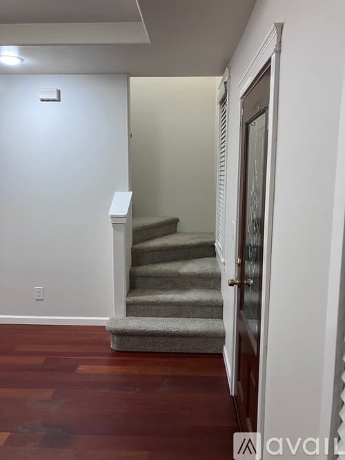Tacoma House: 612 South 84th Street