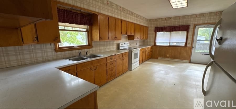 Dassel House: 340 Parker Ave E
