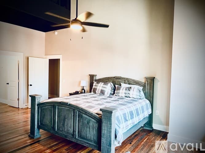 Toccoa Apartment: 26 Doyle Street