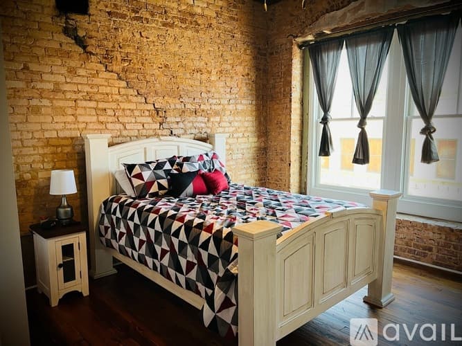 Toccoa Apartment: 26 Doyle Street