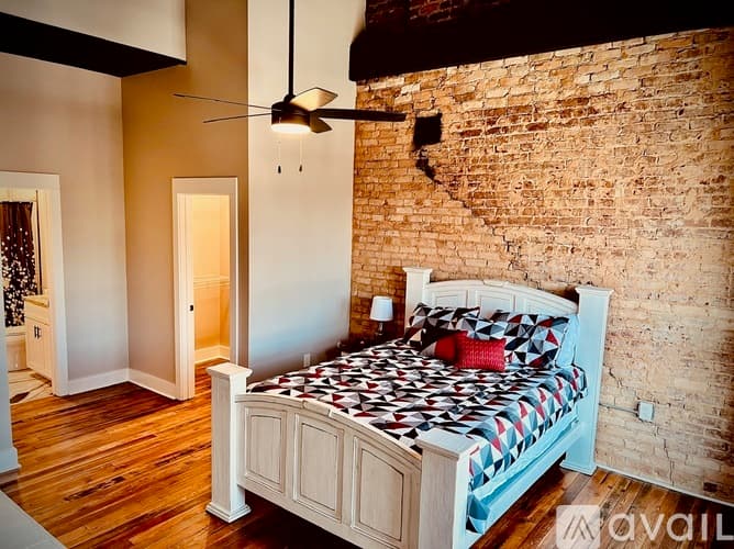 Toccoa Apartment: 26 Doyle Street