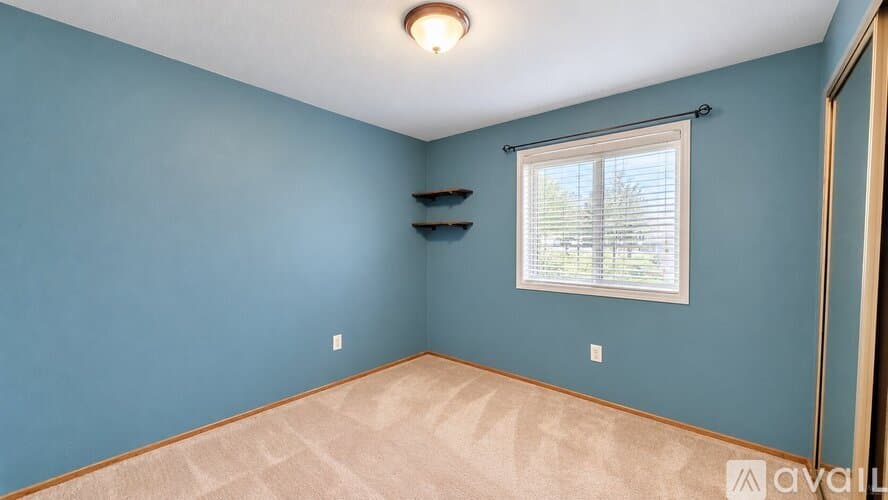 Kent House: 11945 SE 260th Place