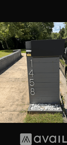 Atlanta House: 1458 Hawthorne Way