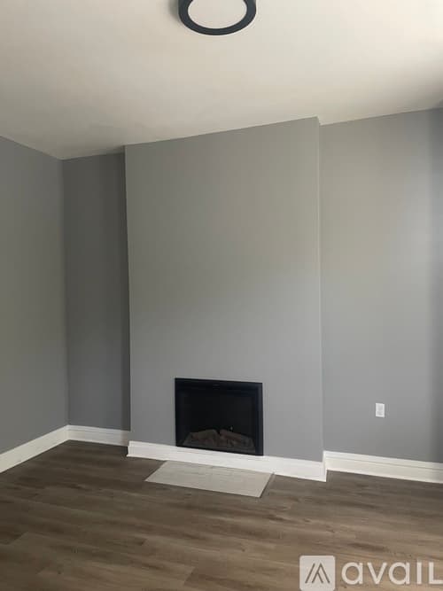 Chicago Apartment: 7525 South Normal Avenue