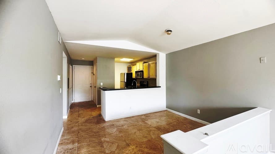 Delray Beach Apartment: 1760 Palm Cove Blvd