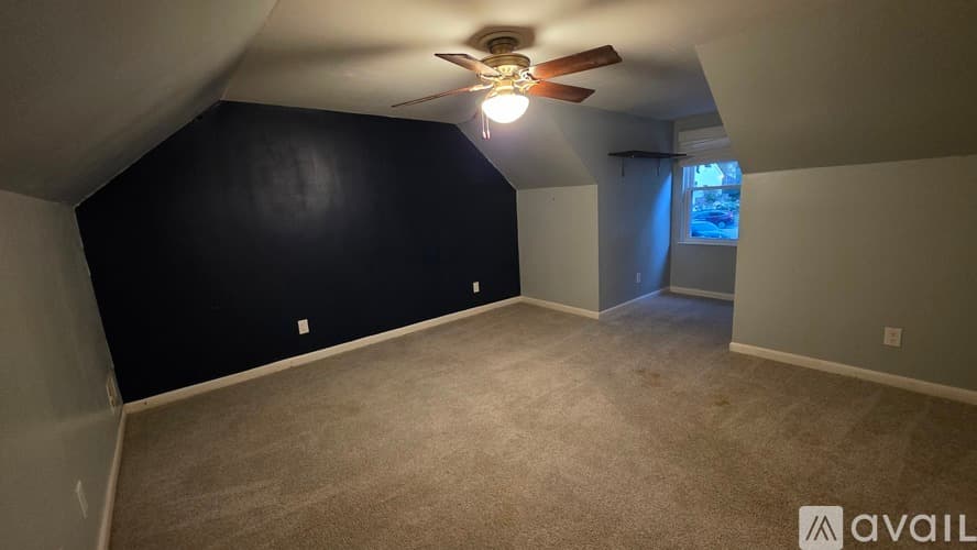 Taylors House: 8 Mountain Chase Dr