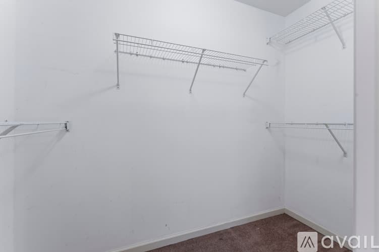 Moody Townhome: 2033 Queens Ct