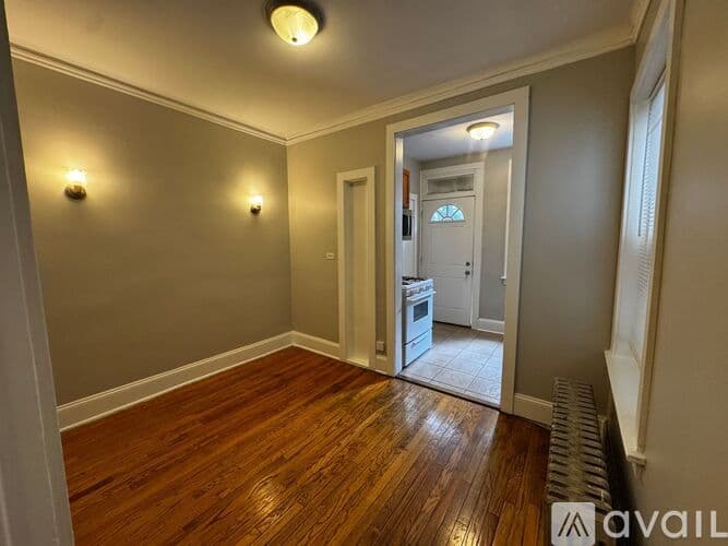 Chicago Apartment: 3834 W Palmer St