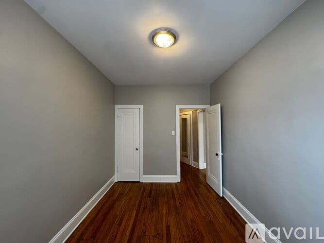 Chicago Apartment: 3834 W Palmer St