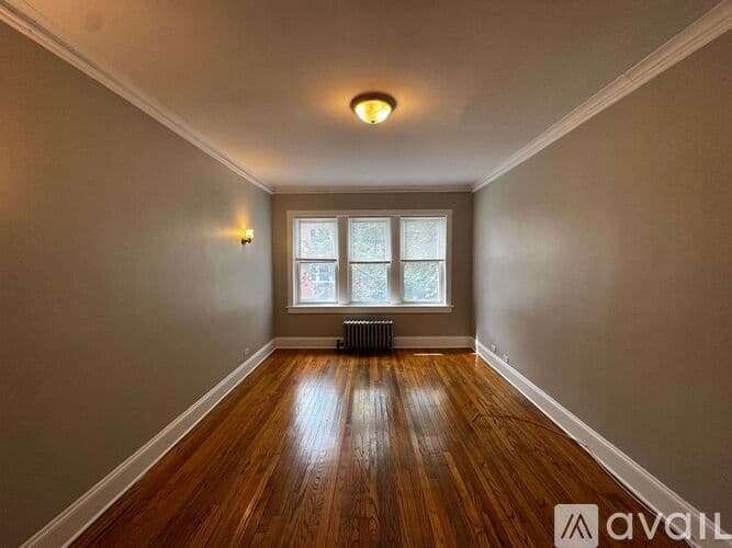 Chicago Apartment: 3834 W Palmer St