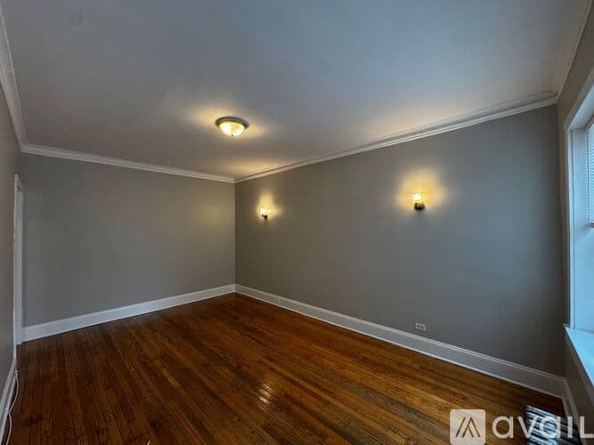 Chicago Apartment: 3834 W Palmer St