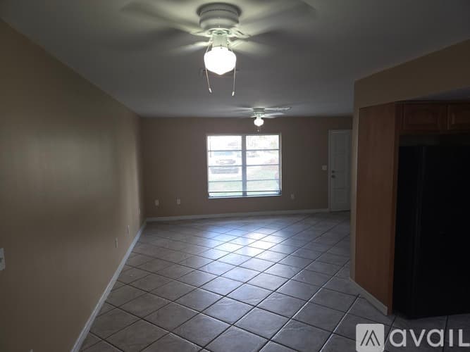 Bradenton House: 3007 40th Avenue West