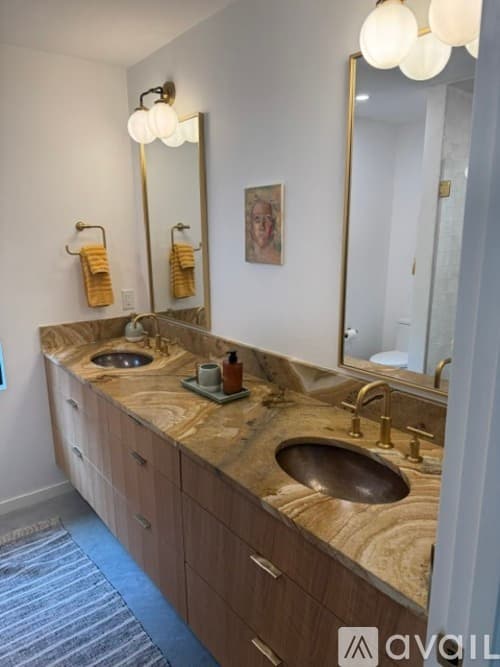 Barnstable House: 175 Pine Ridge Road