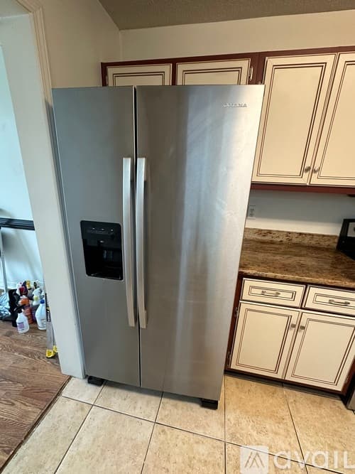 Mary Esther House: 434 Bridgewater Ct