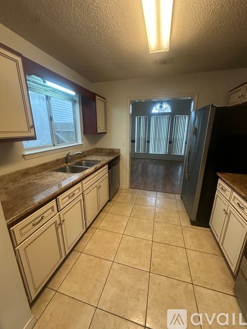 Mary Esther House: 434 Bridgewater Ct