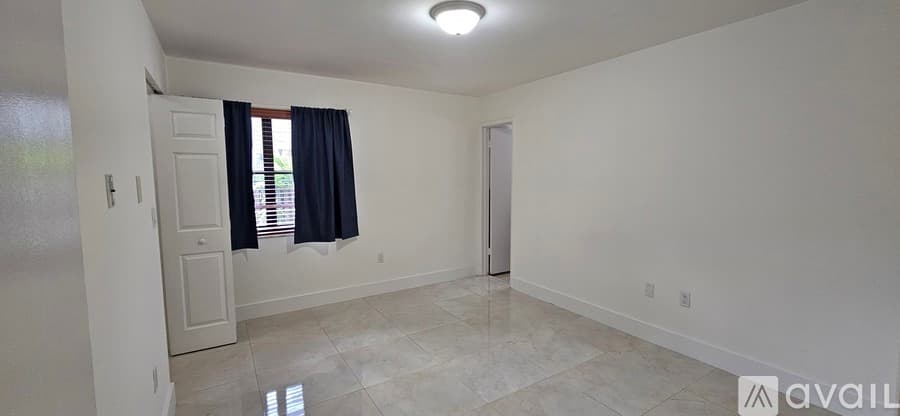 Miami Townhome: 9950 Northwest 9th Street Circle