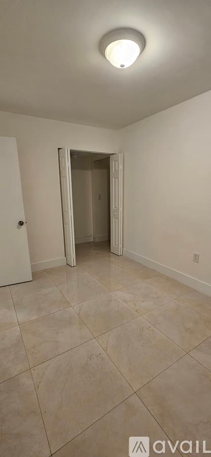Miami Townhome: 9950 Northwest 9th Street Circle
