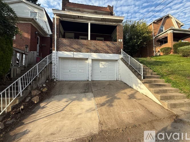Pittsburgh House: 837 Greenfield Avenue