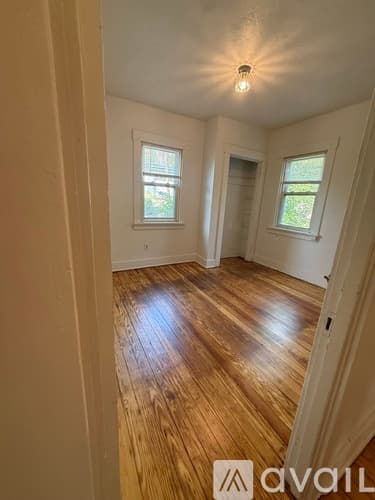 Pittsburgh House: 837 Greenfield Avenue