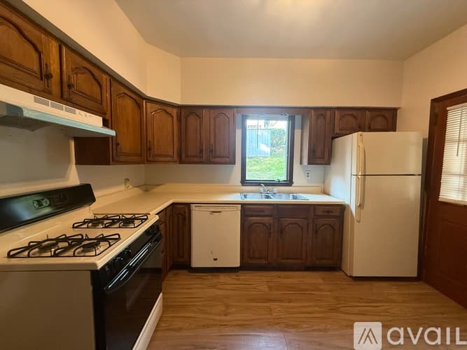 Pittsburgh House: 837 Greenfield Avenue