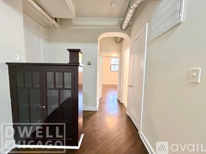 Chicago Apartment: 3323 N Lakewood Ave