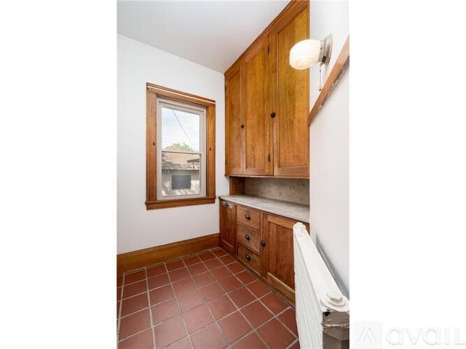 Minneapolis House: 3824 Pleasant Avenue