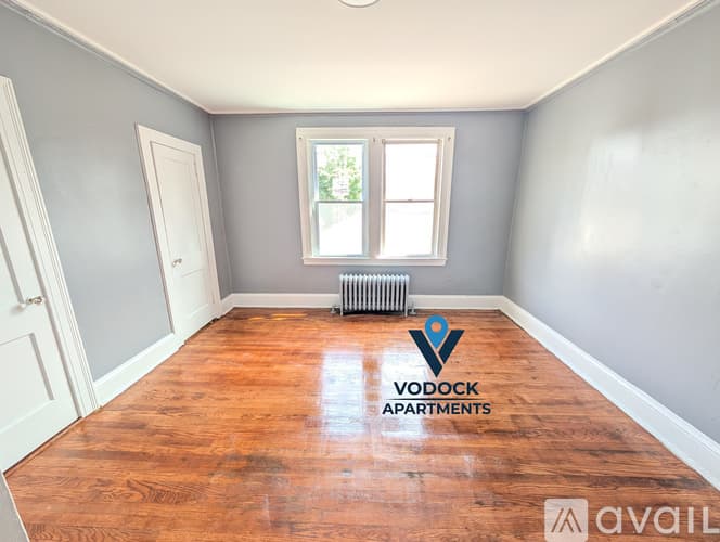 Hartford Apartment: 1052 Capitol Ave