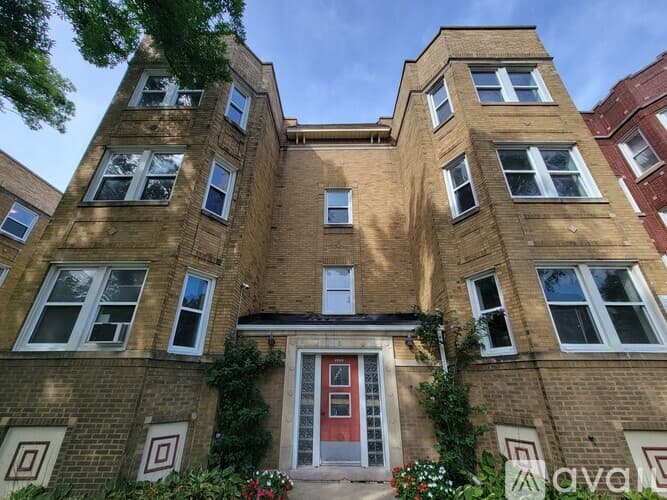 Chicago Apartment: 6414 6432 N Richmond St