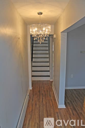 Phillipsburg House: 106 Summit Ave