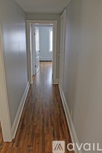Phillipsburg House: 106 Summit Ave