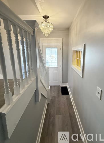 Phillipsburg House: 142 Summit Ave