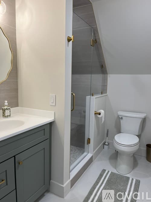 Barnstable Apartment: 616 Huckins Neck Road