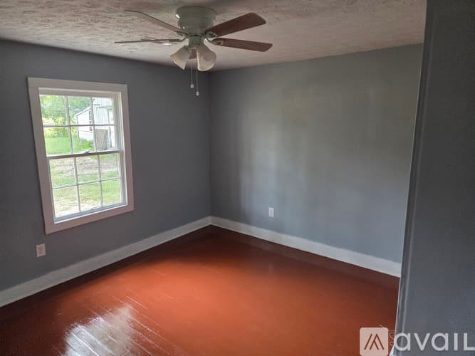 Dublin House: 811 Soperton Ave