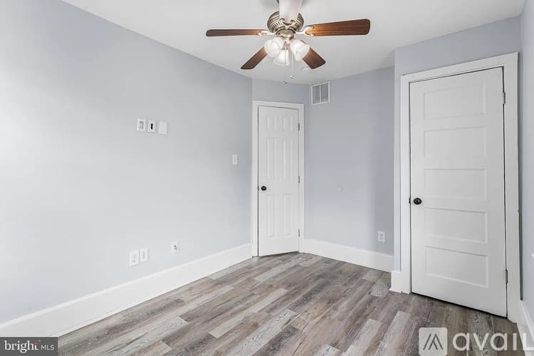 Beverly Townhome: 208 Cooper St
