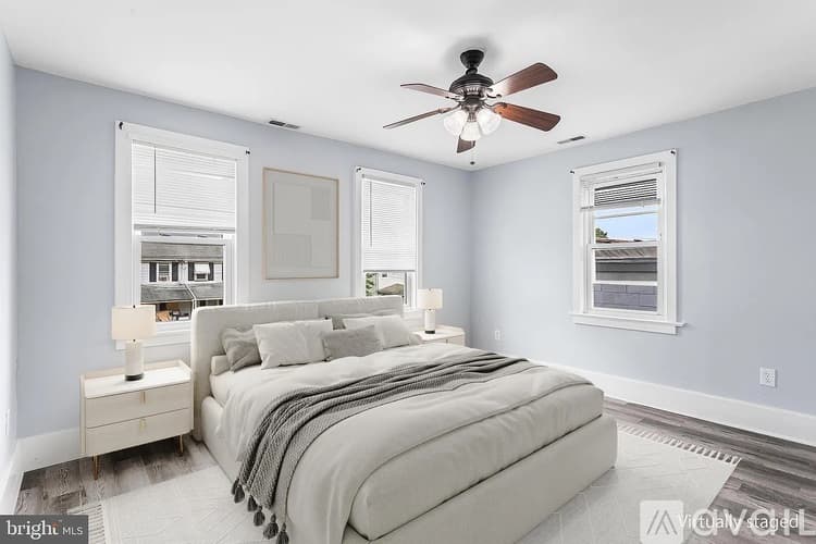 Beverly Townhome: 208 Cooper St