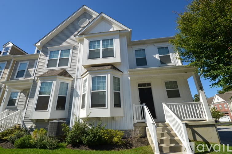 Downingtown Townhome: 600 Albion Place
