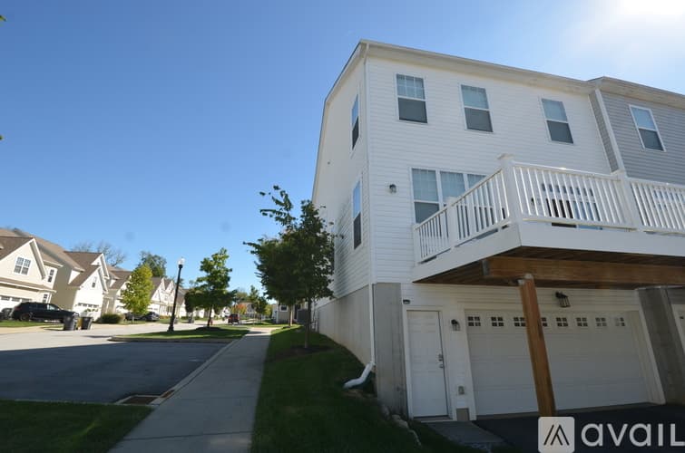 Downingtown Townhome: 600 Albion Place