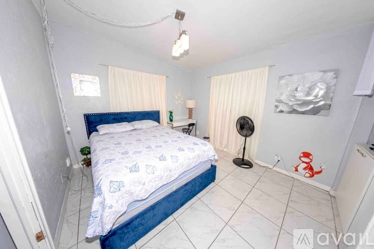 West Palm Beach Apartment: 5722 Purdy Lane