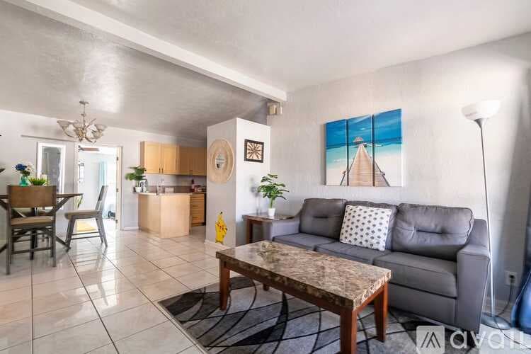 West Palm Beach Apartment: 5722 Purdy Lane