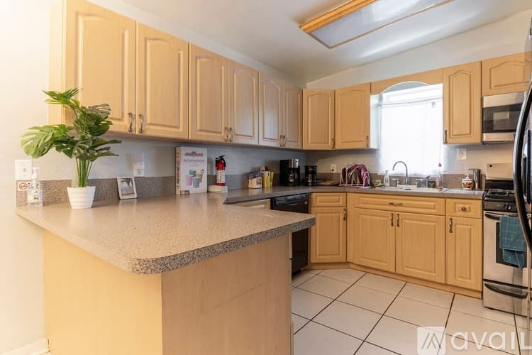 West Palm Beach Apartment: 5722 Purdy Lane