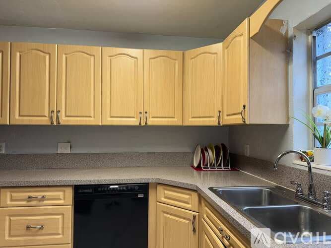 West Palm Beach Apartment: 5722 Purdy Lane
