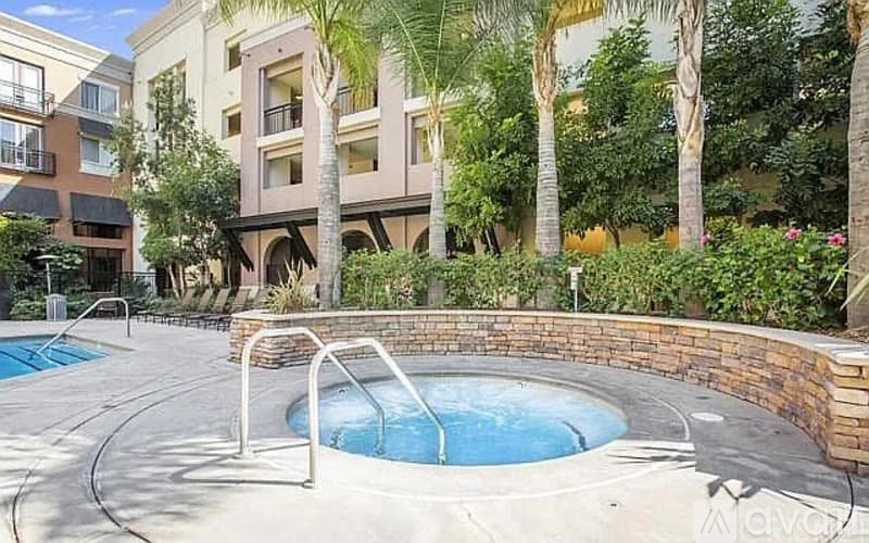 Santa Clarita Condo: 24505 Town Center Drive