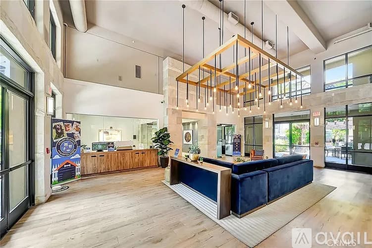 Santa Clarita Condo: 24505 Town Center Drive