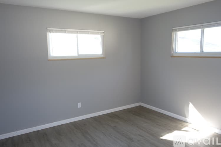 Columbus House: 5289 Eisenhower Rd